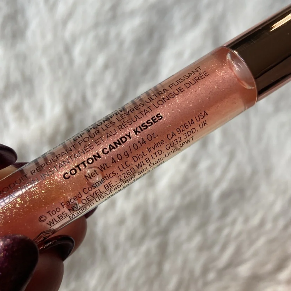 Too Faced Lip Injection Maximum Plump Lip gloss  Cotton candy kisses peachy pink